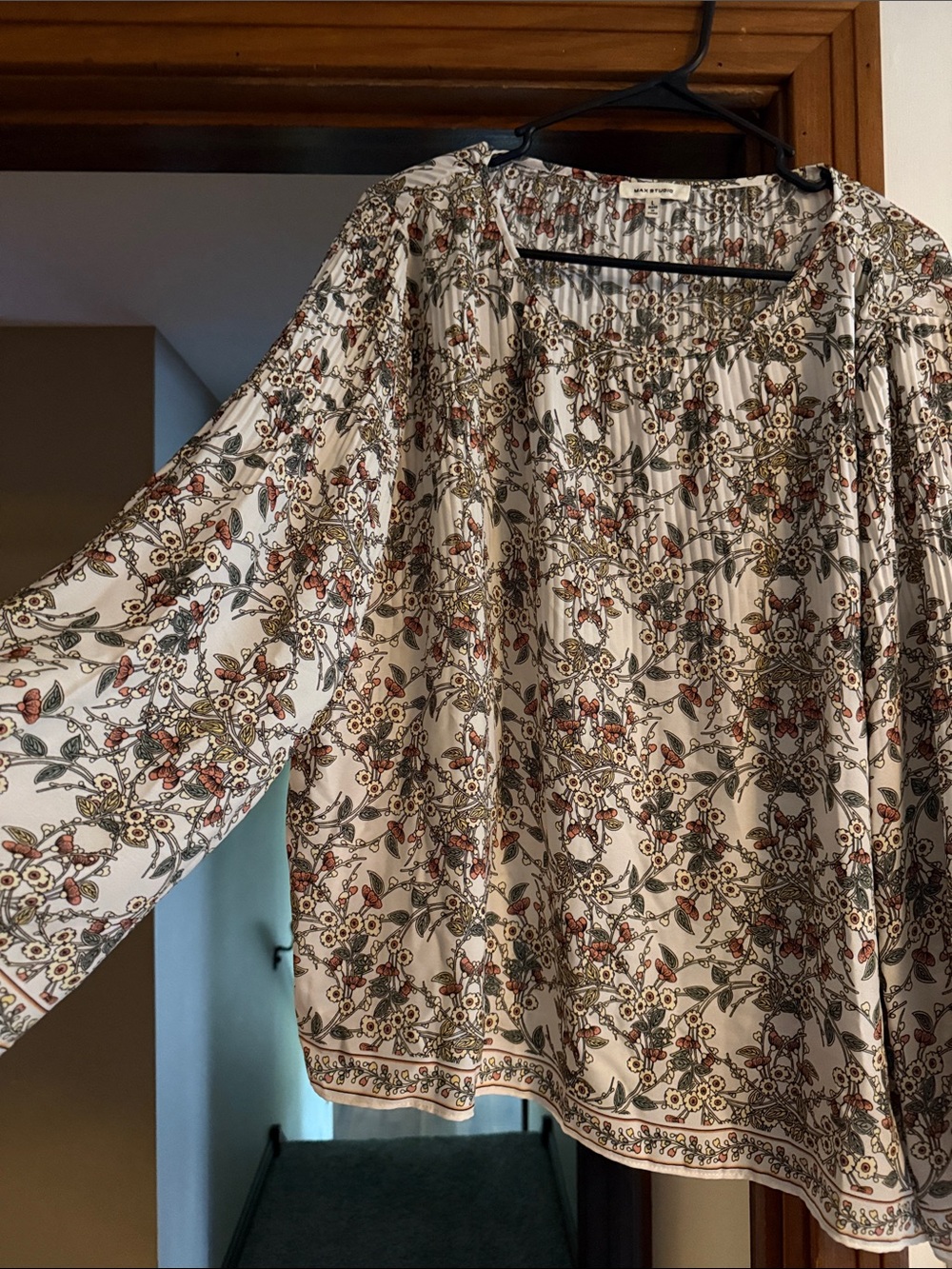Max Studio Floral Peasant blouse in Cream with Rust and Olive Accents